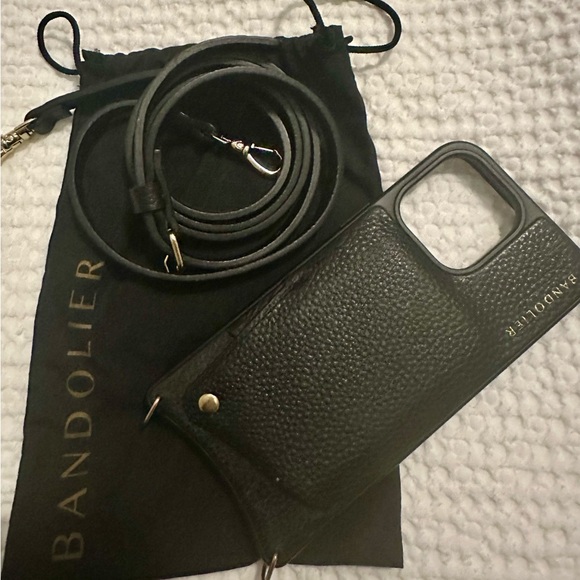Bandolier crossbody iPhone 14 Pro Max phone wallet genuine black pebble leather - Picture 2 of 11